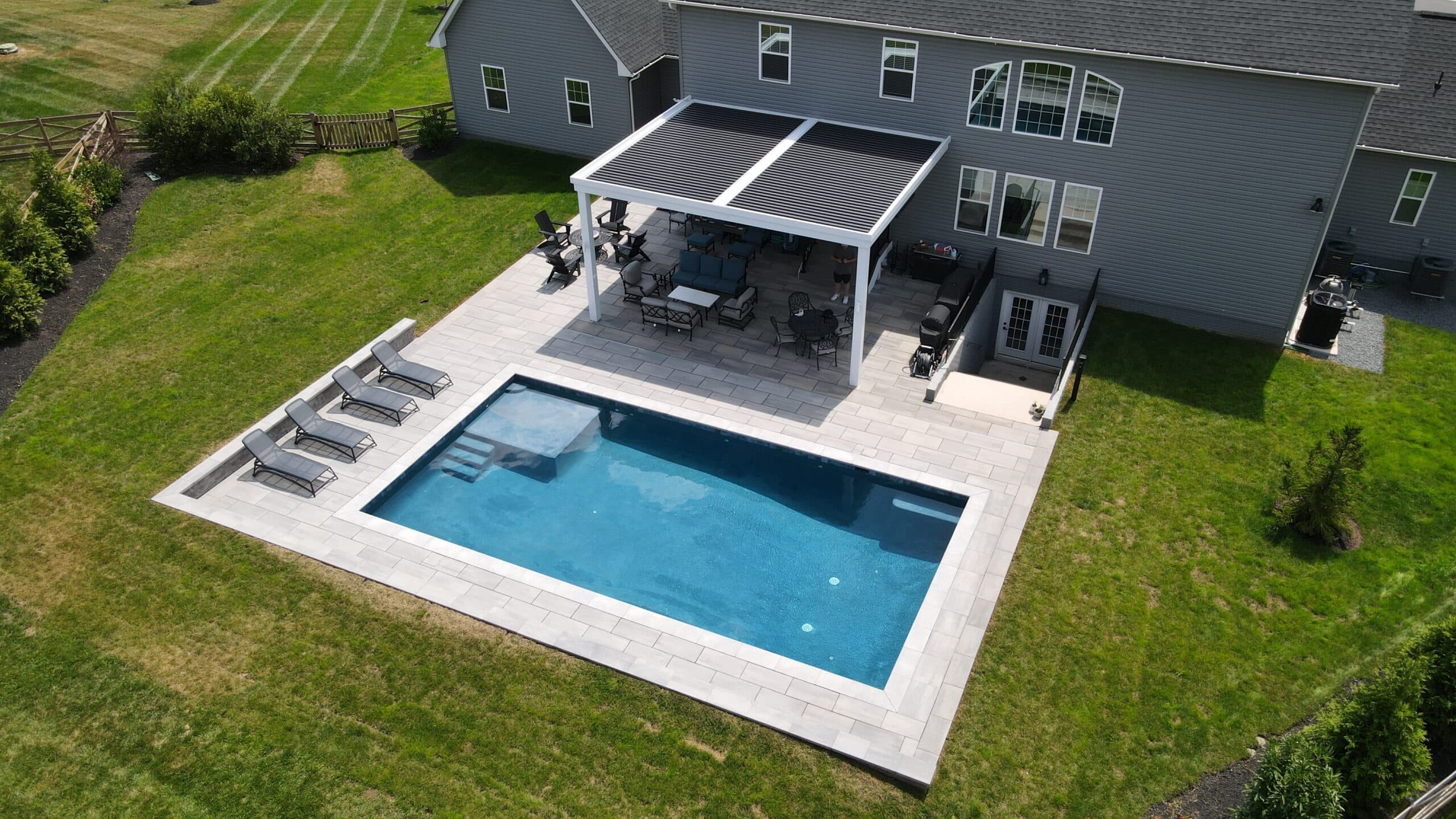 Luxury Pool Builder in Loudoun County